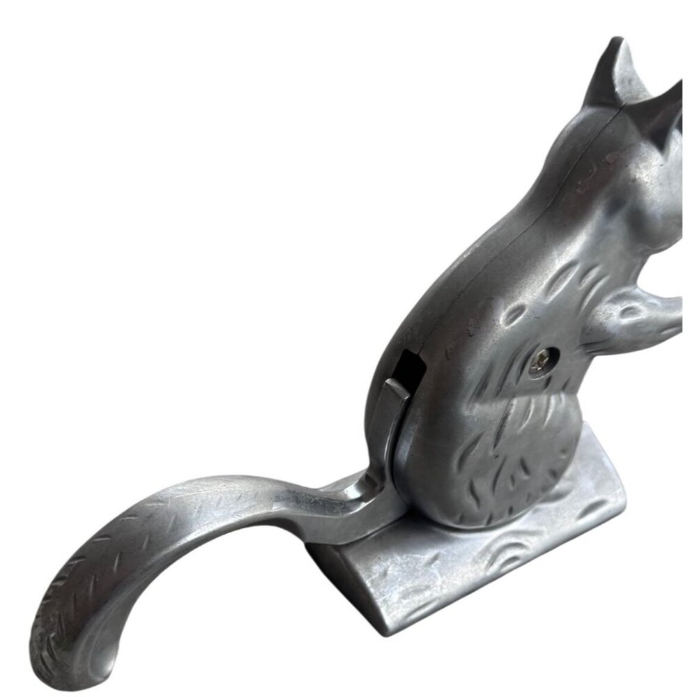 Vintage Cast Aluminum Squirrel Nutcracker with Tail Lever – Rustic Lodge Decor - Picture 6 of 11